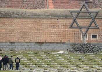 Czech lawmakers adopt common definition of anti-Semitism