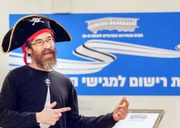 Israeli election shifts into high gear after filing deadline expires