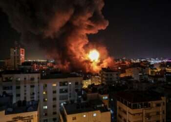 IDF attacks targets in Gaza in response to rocket fire