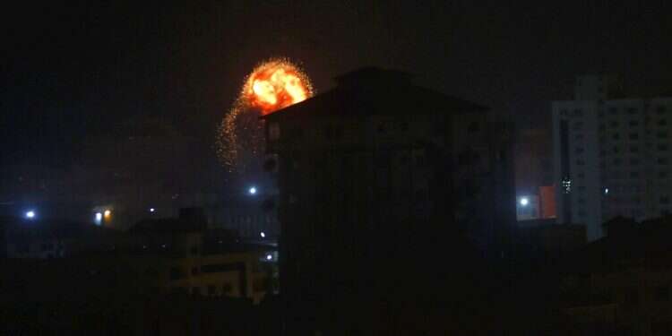 Israel hits 100 Hamas targets after Tel Aviv missile attack