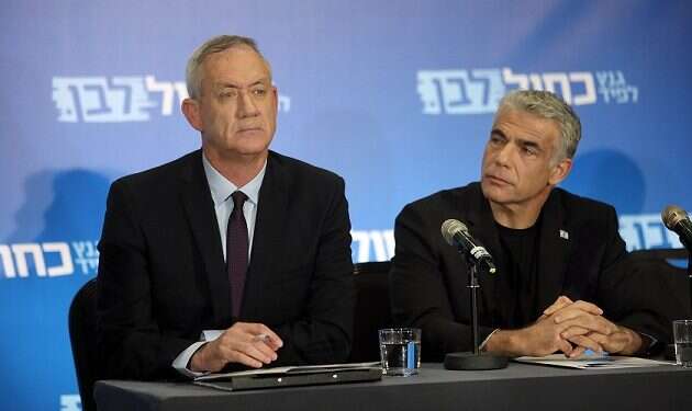 Latest poll: Blue and White loses ground, Likud holds