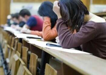 Poll: Only 30% of high schoolers know lyrics of national anthem