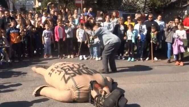 WJC condemns Polish folk tradition of burning effigy as anti-Semitic