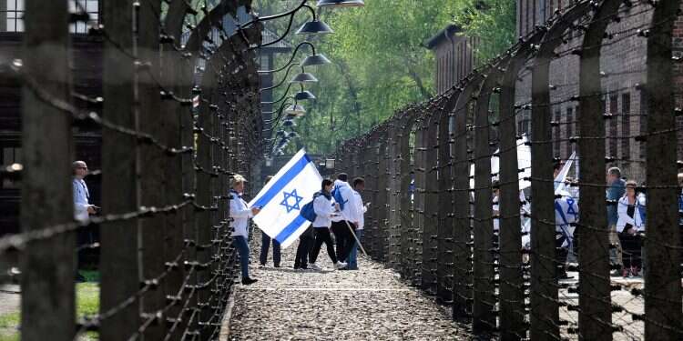 Senior Islamic leader to visit Auschwitz in January