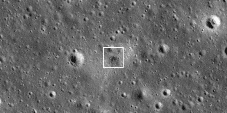 Images show 'dark smudge' on moon where Israel's Beresheet crash-landed