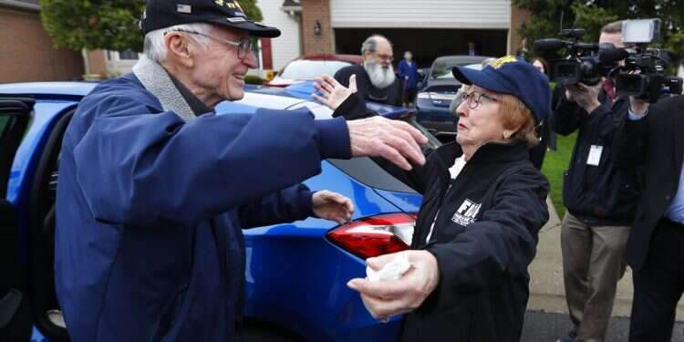 Holocaust survivor, US World War II vet have emotional meeting