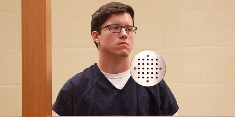 John Earnest, accused in the fatal shooting at the Chabad of Poway synagogue, stands in court during an arraignment hearing in San Diego, California, April 30, 2019 Search warrant cites synagogue shooter's hatred of Judaism