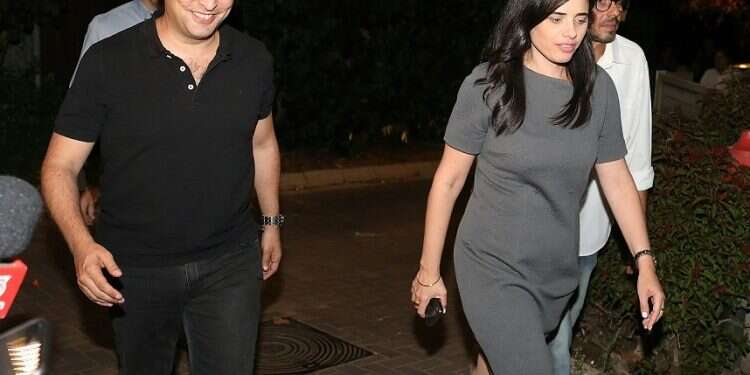 Bennett to run with New Right again, Shaked mulls next step