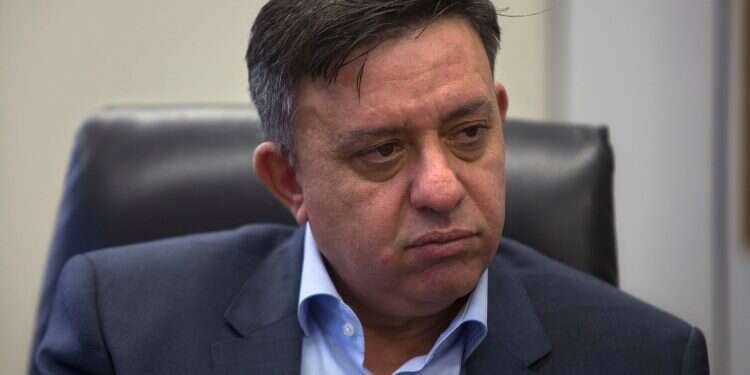 Failed Labor leader announces exit from political life