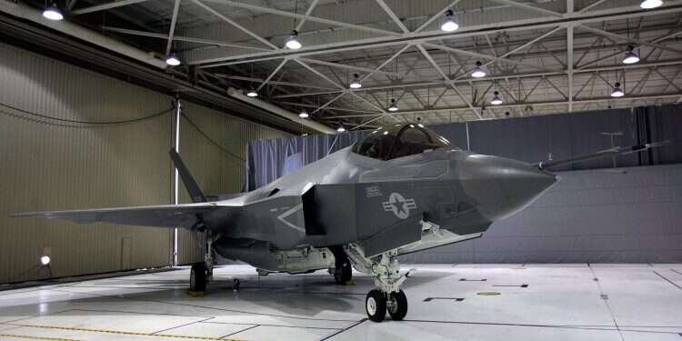 Ratcheting up pressure on Ankara, US reportedly denies entry to Turkish pilots