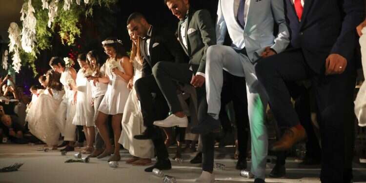 Israelis stage mass wedding to advocate for LGBTQ rights