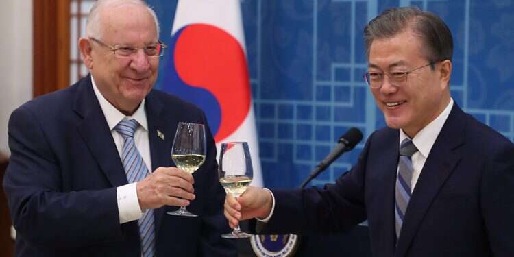 Seoul grants Israeli president Rivlin honorary citizen status