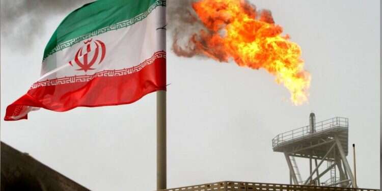 Iran will continue its oil exports under any conditions, FM says