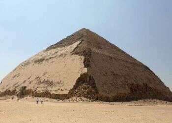 Egypt opens Sneferu's 'Bent' Pyramid to public