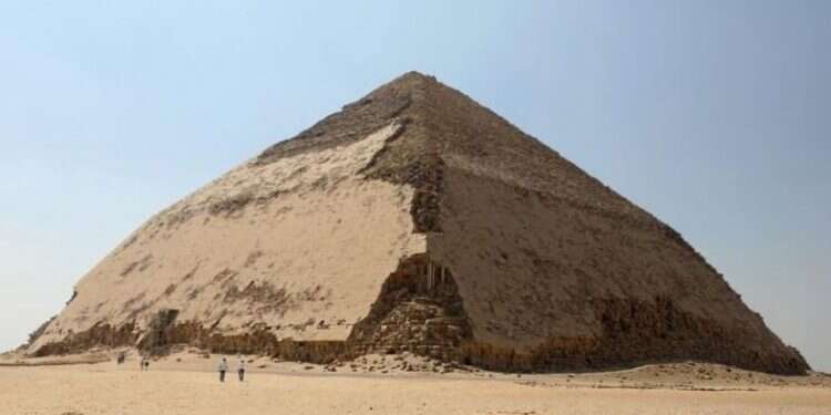 Egypt opens Sneferu's 'Bent' Pyramid in Dahshur to public