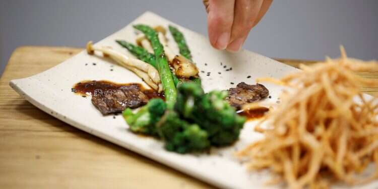Israeli startup wants to serve up lab-grown steak for eco-conscious diners