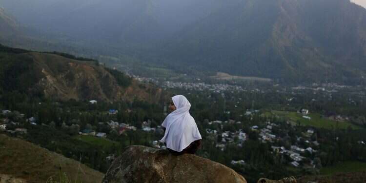 Counterterrorism Bureau issues travel warning for India's Kashmir region