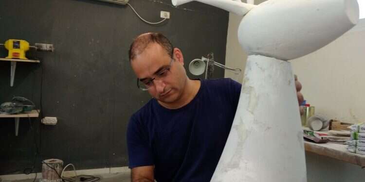 Benny Katz works on his latest sculpture in his studio Israeli artist reaches new peak in Aspen