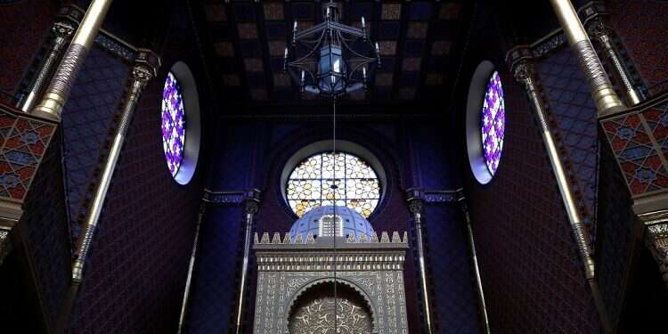 Historic Budapest synagogue to reopen