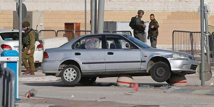 Palestinian woman wielding knife shot dead at West Bank checkpoint