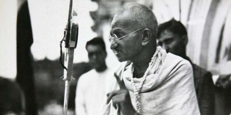 Unearthed Gandhi WWII letter wishes Jews 'era of peace'