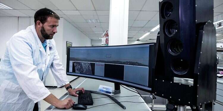 As attack drones multiply, Israeli firms develop defenses