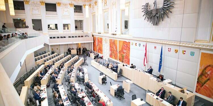 Austria to grant citizenship to descendants of Nazi victims