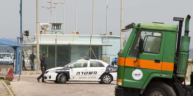 4 murdered within 24 hours in crime-plagued Israeli Arab towns