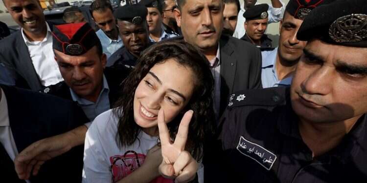 Israel frees 2 Jordanians suspected of security offenses