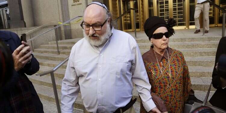 Jewish groups ask Trump to ease Pollard's parole terms so he can care for sick wife