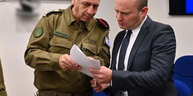 IDF Chief of Staff Aviv Kochavi and Defense Minister Naftali Bennett Defense minister halts all plans to release terrorists' bodies