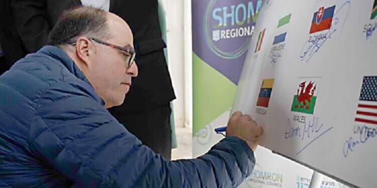 Julio Borges, the foreign minister of Venezuela's shadow government 'I hope Jews who left can come back to Venezuela,' minister says