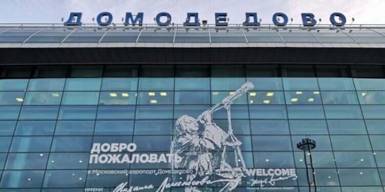 Signaling tensions with Russia, dozens of Israelis detained at Moscow airport