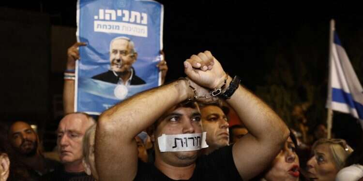 A visionary Right against a reactionary Left