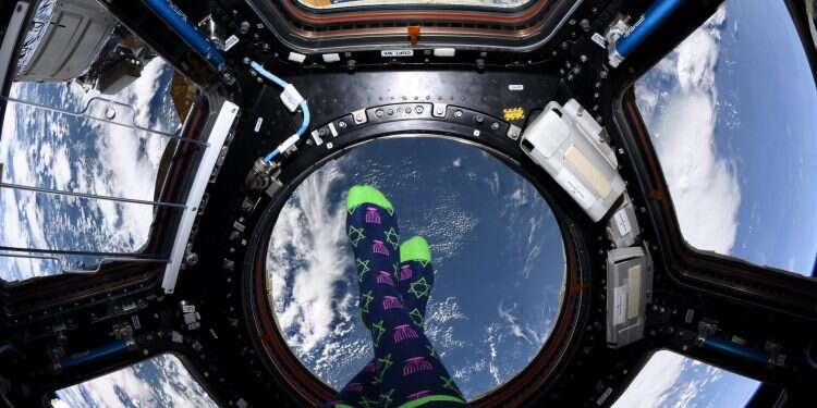 Jewish astronaut celebrates Hanukkah from space