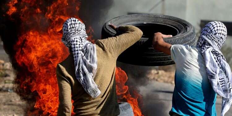 Palestinian NGOs reject EU aid over refusal to renounce ties to terror