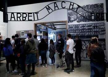 Poll: 25% of French millennials know nothing about the Holocaust