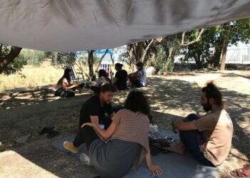 University of Haifa sends Arab Israeli students to assist refugees in Greece