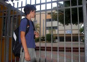 Shuttering schools vital to fight pandemic