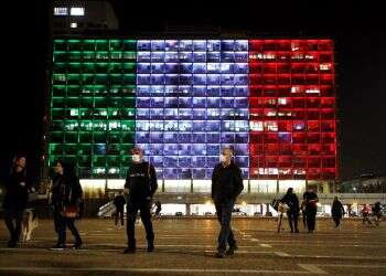 Jerusalem, Tel Aviv light up with Italian flags amid coronavirus crisis