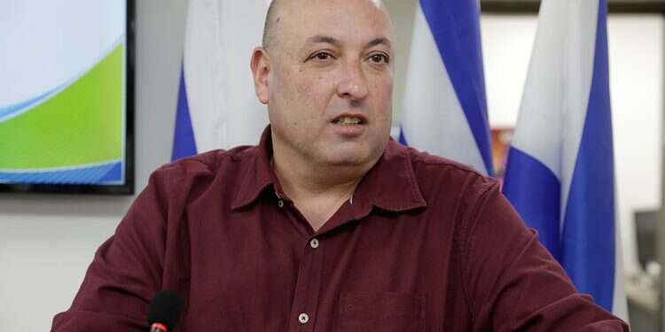 'Tens of thousands of Israelis will be infected with coronavirus'