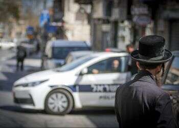 Israel mulls imposing quarantine on haredi population centers defying lockdown