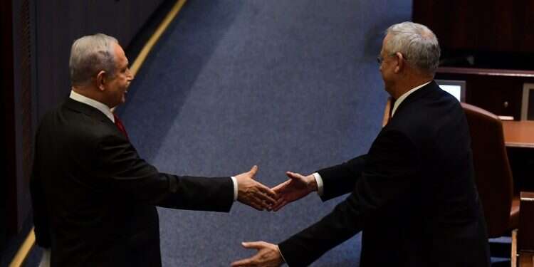 Netanyahu, Gantz, mull emergency government amid coronavirus crisis