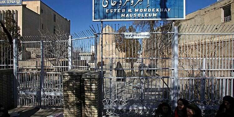 The Tomb of Esther and Mordechai in Hamadan city in Iran’s Hamadan Province Iranian group threatens to turn Tomb of Esther and Mordechai into a Palestinian mission