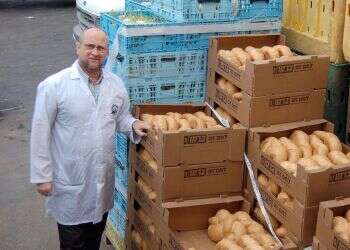 As pandemic runs rampant, some go the extra mile to help