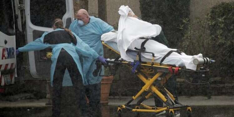 US death toll from coronavirus hits 19, NY declares emergency