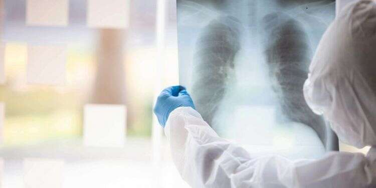 With over 3,000 corona cases, gov't mulls new emergency measures