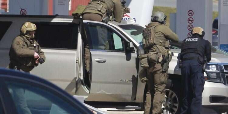 16 killed in shooting rampage, deadliest in Canadian history
