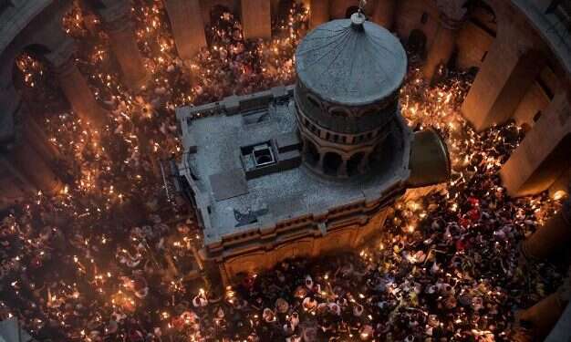 Israel to help Christians share 'holy fire' amid outbreak