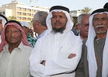 Poll: 75% among Arab sector define themselves as Israeli